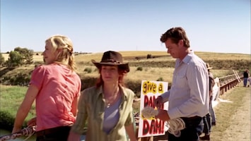 McLeod's Daughters Love and let die