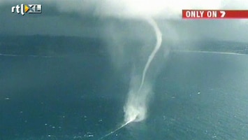 RTL Nieuws Gigantische waterhoos bij Australië