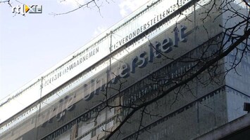 RTL Z Nieuws Oud-hoogleraar Mart Bax (VU) heeft 15 jaar lang gefraudeerd