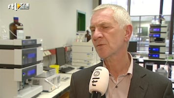 RTL Nieuws 'Onderzoekers medicijnen houden bewust bijwerkingen achter'