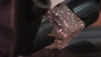 RTL Nieuws Gigantische roze diamant gevonden