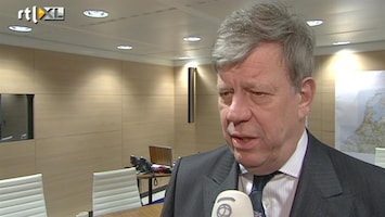RTL Nieuws Opstelten ontevreden over verloop jaarwisseling