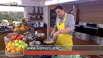 Koffietijd Caspar in de keuken