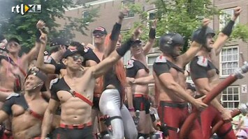 RTL Nieuws Botenparade Gay Pride druk ondanks regen