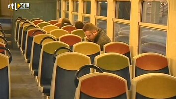 RTL Nieuws Gemaskerde bende overvalt trein bij Parijs