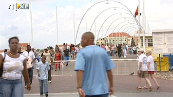 RTL Nieuws Impopulaire maatregelen op Curaçao krijg je op straat terug