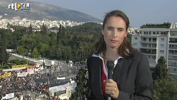 RTL Z Nieuws Sylvia Brens live vanuit Athene: bevolking is tegen bezuinging, dan maar failliet