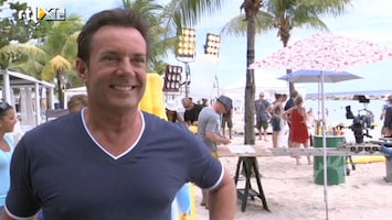 RTL Boulevard Gerard Joling doet commercial op Curacao