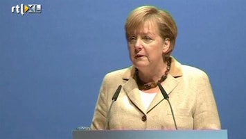 RTL Nieuws Merkel: 'Noodfonds Griekenland komt er'
