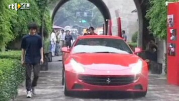 RTL Nieuws Chineze woedend om stunt Ferrari
