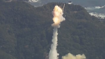 Japanse raket in duizenden stukken na explosieve lancering