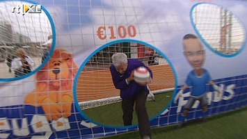 Vi Oranje Penalties schieten met Ronald Plasterk