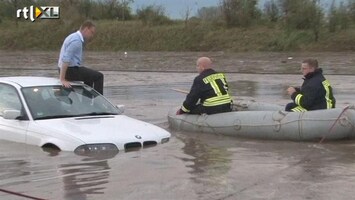 RTL Nieuws Noodweer overspoelt snelweg in Duitsland