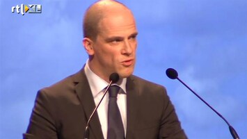 RTL Nieuws Samsom houdt vast aan illegaliteitsverbod