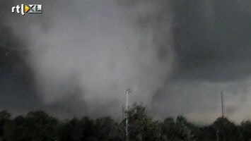 RTL Nieuws Amateurbeelden van tornado