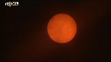 RTL Nieuws Uniek schouwspel: Venus schuift voor de zon