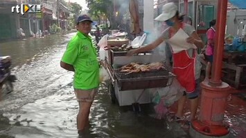 RTL Nieuws Bangkok: winkelen in het water