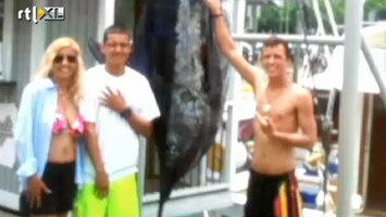RTL Nieuws Ongeneeslijk zieke jongen vangt vis van 3,5 meter