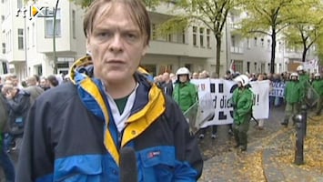 RTL Nieuws 2001: Neo-nazi's mogen demonstreren op Kurfürstendamm