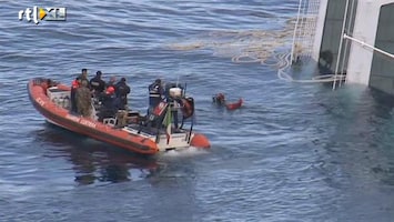 RTL Nieuws Kapitein Costa Concordia belde van reddingsboot