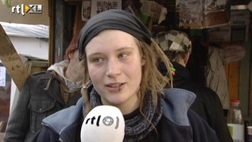 RTL Z Nieuws Occupiers houden moed, maar 'het gaat hier nog net iets te goed'