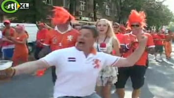 Editie NL Verslaggeefster wordt gek van Oranje-fans