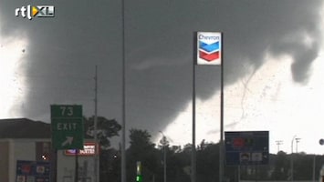 RTL Nieuws Tornado's zaaien dood en verderf