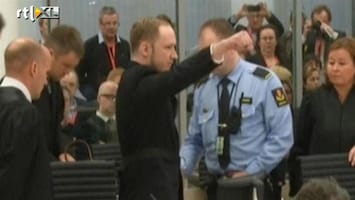 RTL Nieuws Breivik brengt extreemrechts saluut