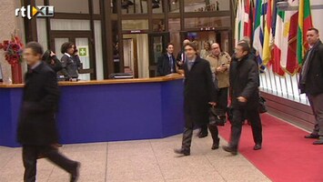 RTL Z Nieuws Twee hete hangijzers bij overleg over steun Grieken'