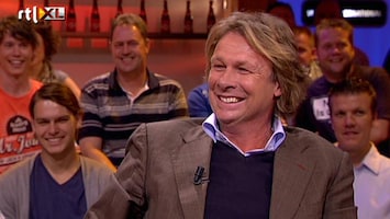 Voetbal International Johan moet zijn grappen uitleggen