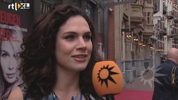 RTL Boulevard Anna Drijver lacht graag op een begrafenis