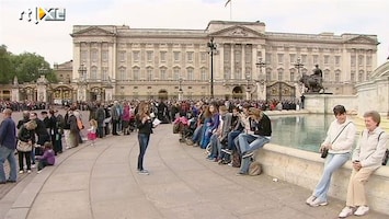 RTL Nieuws Tentjes voor Buckingham Palace