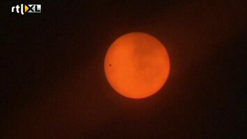 RTL Z Nieuws Bijzondere beelden: Venus trekt voor de zon langs