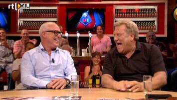 Voetbal International Jan zit wel vaker in een bordeel