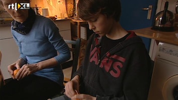 RTL Z Nieuws Rauw voedsel jongen Tom gaat weer naar school