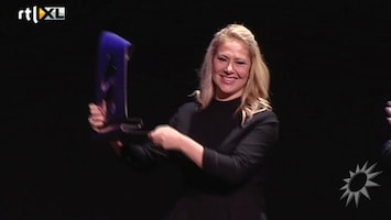 RTL Boulevard Fiona krijgt Grand Seigneur prijs uitgereikt