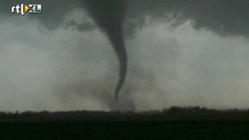 RTL Nieuws Spectaculaire beeld tornados VS