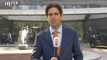 RTL Z Nieuws Roland rekent op achterkant bierviltje: hoeveel is ABN waard?
