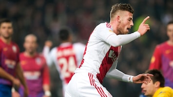 RTL Nieuws Ajax wint van Steaua; de samenvatting