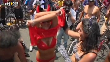 RTL Nieuws Naaktfietsen in Peru