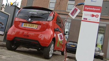 RTL Nieuws Elektrische auto rijdt voor 75 procent op benzine