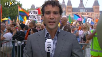 RTL Nieuws Drukte bij protest voor homo's in Rusland