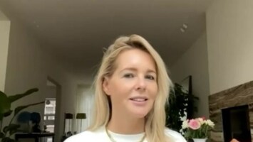 Hoogtepunt van Chantal’s Pyjama party is duet met zoon James