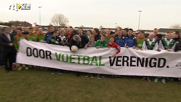 RTL Nieuws Oud-profs in actie tegen voetbalgeweld