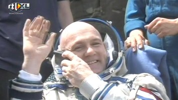 RTL Z Nieuws Astronaut Andre Kuipers moet nog even wennen aan terugkomst op aarde