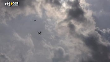 RTL Nieuws Amateurvideo van F16's bij toestel Vueling