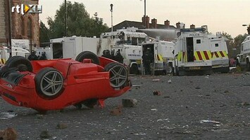 RTL Z Nieuws In Belfast zijn 26 agenten gewond geraakt