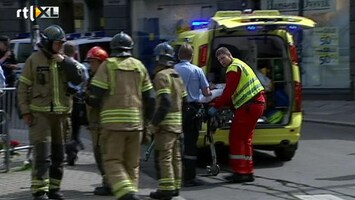 RTL Z Nieuws Man steekt zich in brand bij proces Breivik