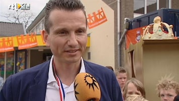 RTL Boulevard Richard Krajicek in trouwpak naar troonswisseling