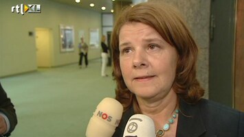 RTL Nieuws Van Bijsterveldt: school Ede 'discrimineert'